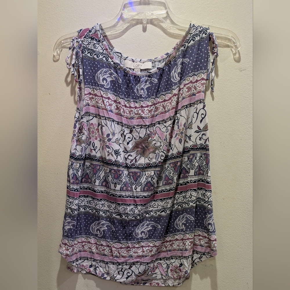 LOFT Blue and Red Ruffled Sleeveless Tank Top Size M